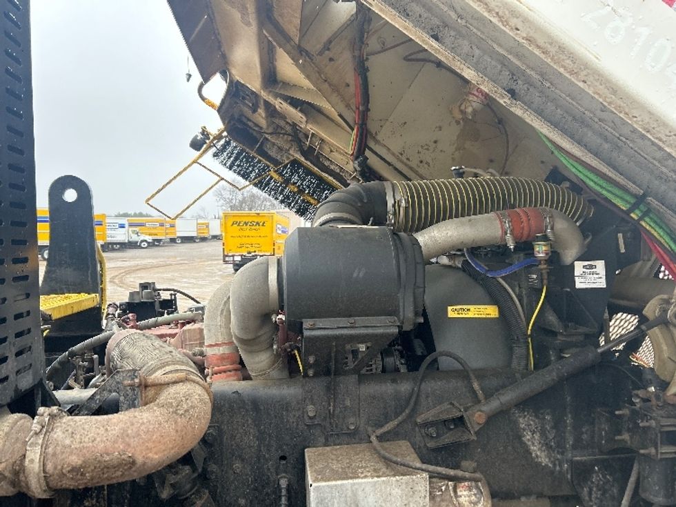 Yard Truck-Heavy Duty Tractors-Autocar-2023-ACTT42-Kalamazoo-MI-51,432\n\t\tmiles-$ 107,250 - Image 15