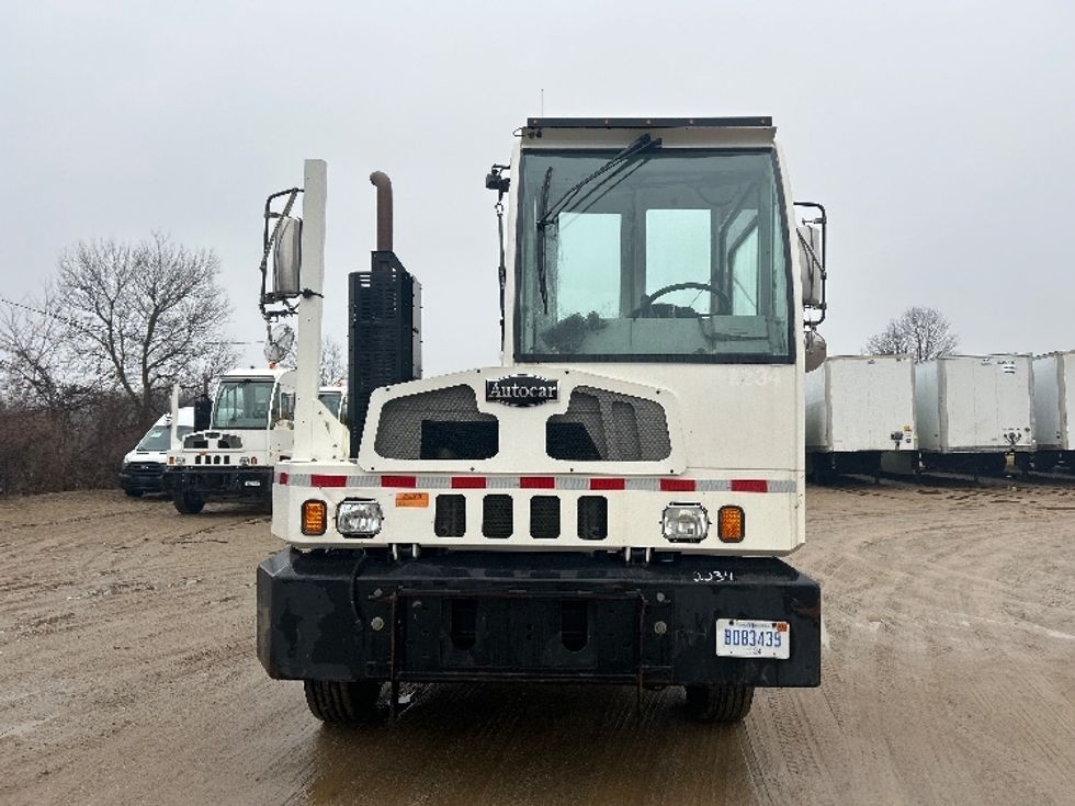 Yard Truck-Heavy Duty Tractors-Autocar-2023-ACTT42-Kalamazoo-MI-51,432\n\t\tmiles-$ 107,250 - Image 2