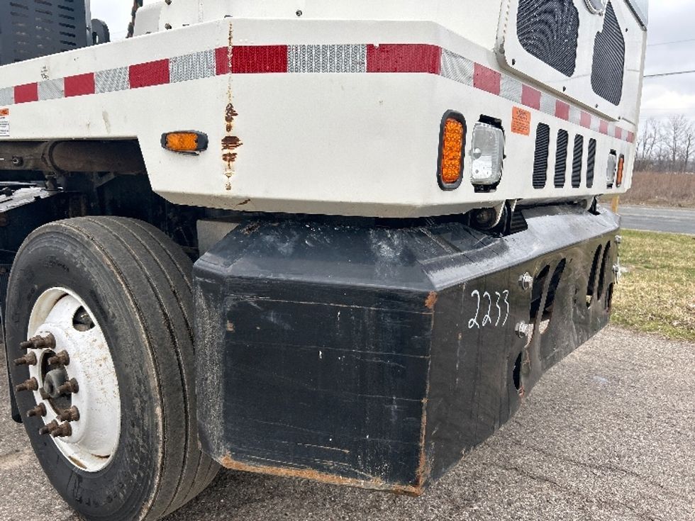 Yard Truck-Heavy Duty Tractors-Autocar-2023-ACTT42-Kalamazoo-MI-53,204\n\t\tmiles-$ 106,750 - Image 19