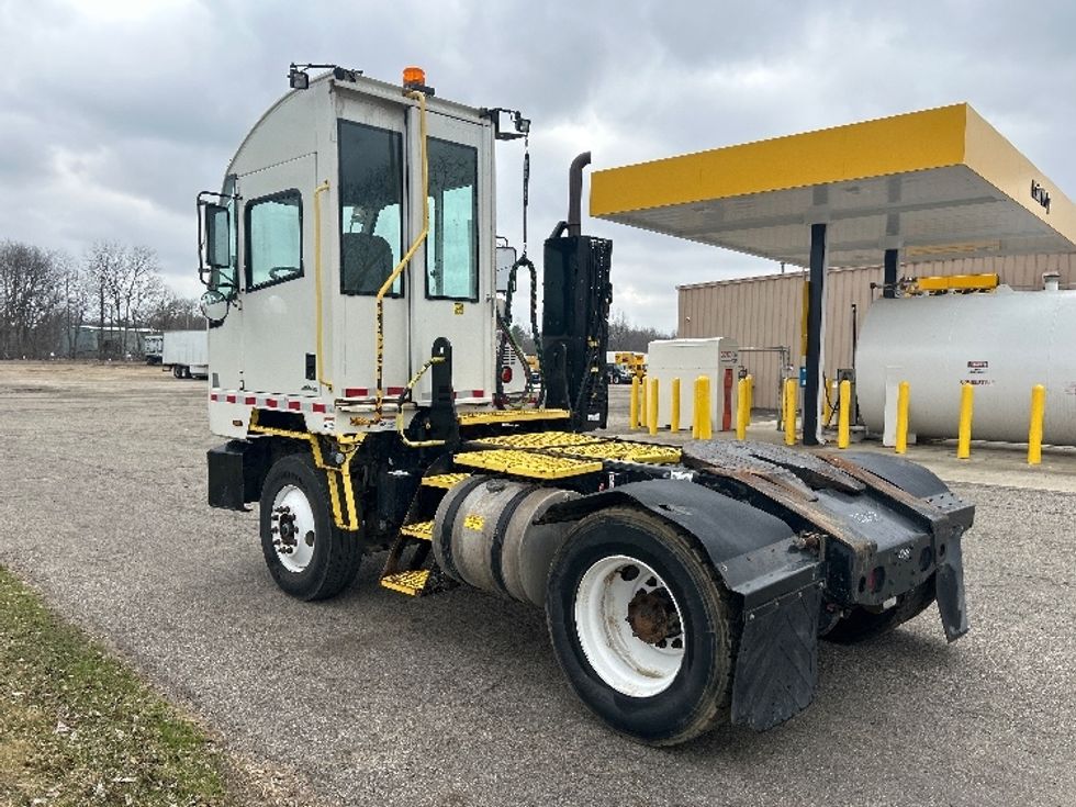 Yard Truck-Heavy Duty Tractors-Autocar-2023-ACTT42-Kalamazoo-MI-53,204\n\t\tmiles-$ 106,750 - Image 5