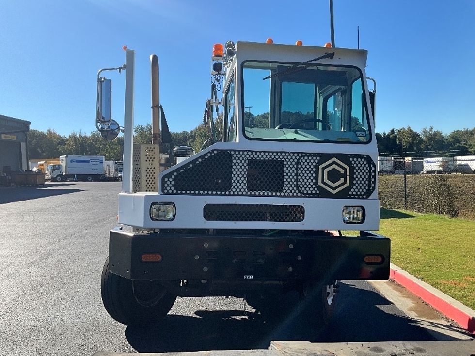 Yard Truck-Heavy Duty Tractors-Capacity Of Texas-2017-SABRE5-Atlanta (Forest Park)-GA-32,594\n\t\tmiles-$ 56,000 - Image 2