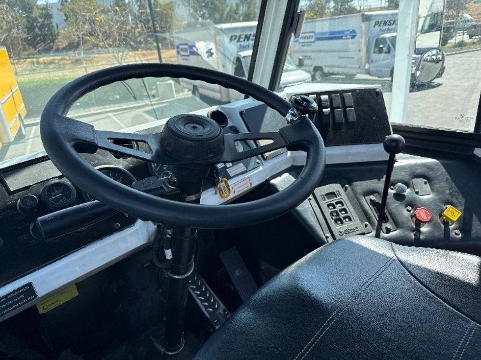 Yard Truck-Heavy Duty Tractors-Capacity Of Texas-2017-SABRE5-Fontana-CA-91,254\n\t\tmiles-$ 49,250 - Image 10
