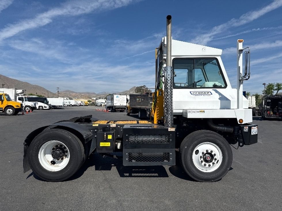 Yard Truck-Heavy Duty Tractors-Capacity Of Texas-2017-SABRE5-Fontana-CA-91,254\n\t\tmiles-$ 49,250 - Image 8