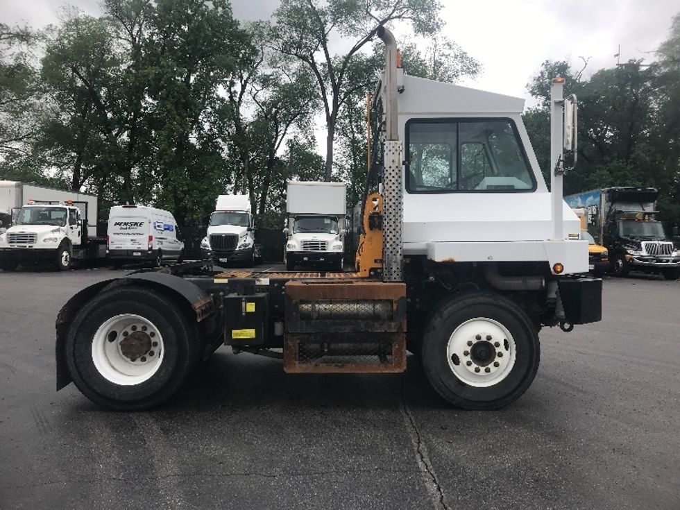 Yard Truck-Heavy Duty Tractors-Capacity Of Texas-2017-SABRE5-Pittsburgh-PA-13,680\n\t\tmiles-$ 52,000 - Image 8