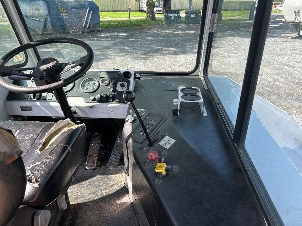 Yard Truck-Heavy Duty Tractors-Capacity Of Texas-2017-TJ5000-Cleona-PA-33,910\n\t\tmiles-$ 49,750 - Image 13