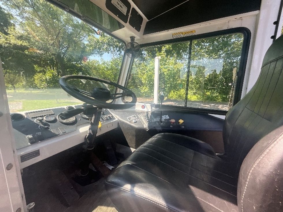 Yard Truck-Heavy Duty Tractors-Capacity Of Texas-2017-TJ5000-Reading-PA-17,901\n\t\tmiles-$ 46,750 - Image 10