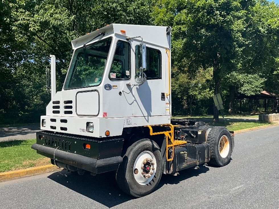 Yard Truck-Heavy Duty Tractors-Capacity Of Texas-2017-TJ5000-Reading-PA-17,901\n\t\tmiles-$ 46,750 - Image 3