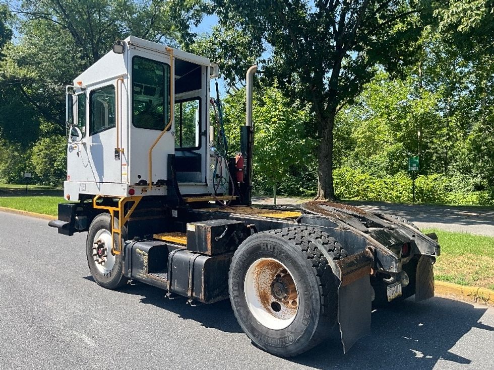 Yard Truck-Heavy Duty Tractors-Capacity Of Texas-2017-TJ5000-Reading-PA-17,901\n\t\tmiles-$ 46,750 - Image 5