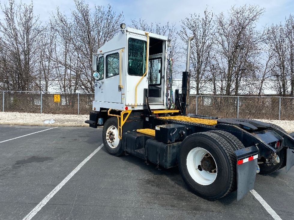 Yard Truck-Heavy Duty Tractors-Capacity Of Texas-2017-TJ5000-York-PA-74,454\n\t\tmiles-$ 50,750 - Image 5