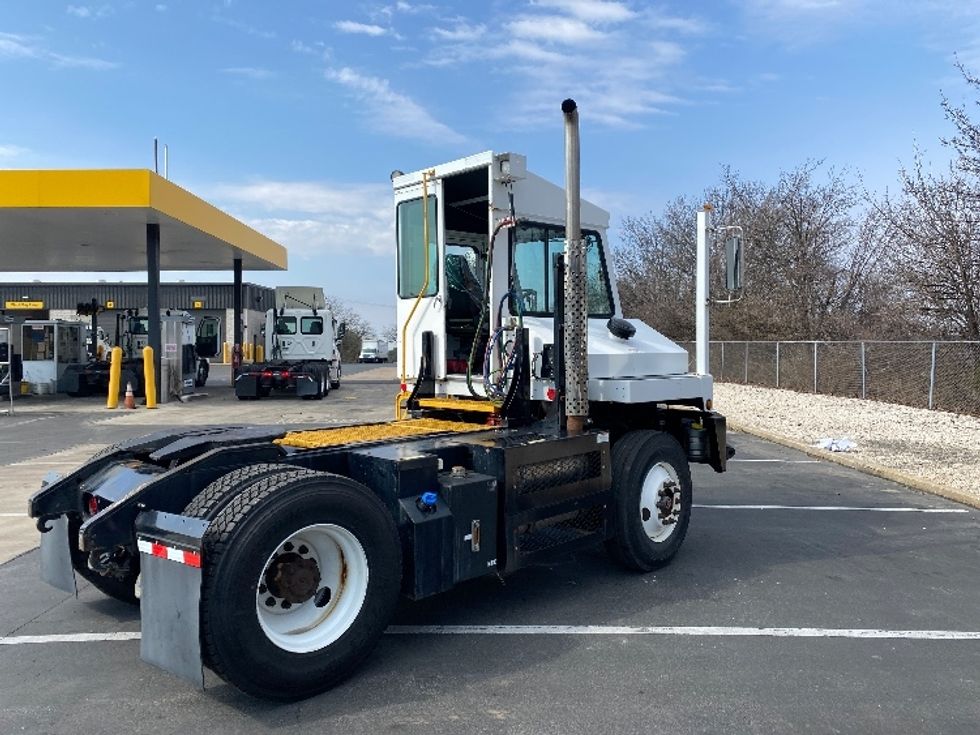 Yard Truck-Heavy Duty Tractors-Capacity Of Texas-2017-TJ5000-York-PA-74,454\n\t\tmiles-$ 50,750 - Image 7