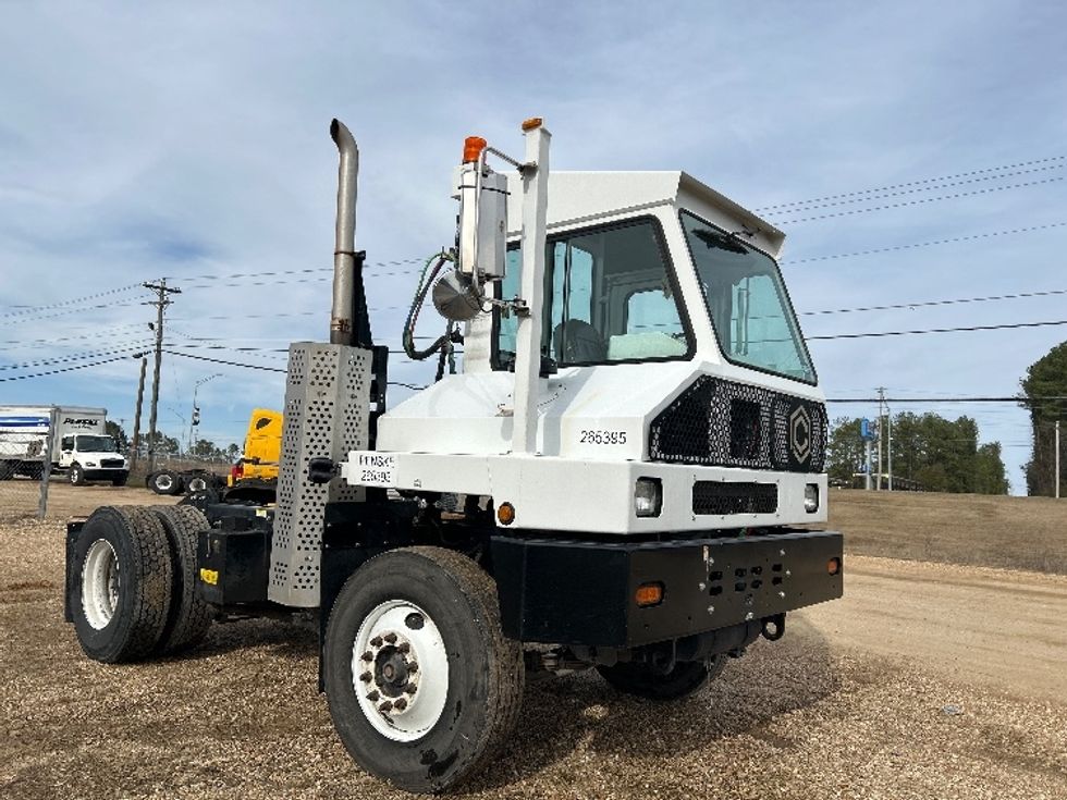 Yard Truck-Heavy Duty Tractors-Capacity Of Texas-2018-SABRE5-Hattiesburg-MS-23,255\n\t\tmiles-$ 60,250 - Image 1