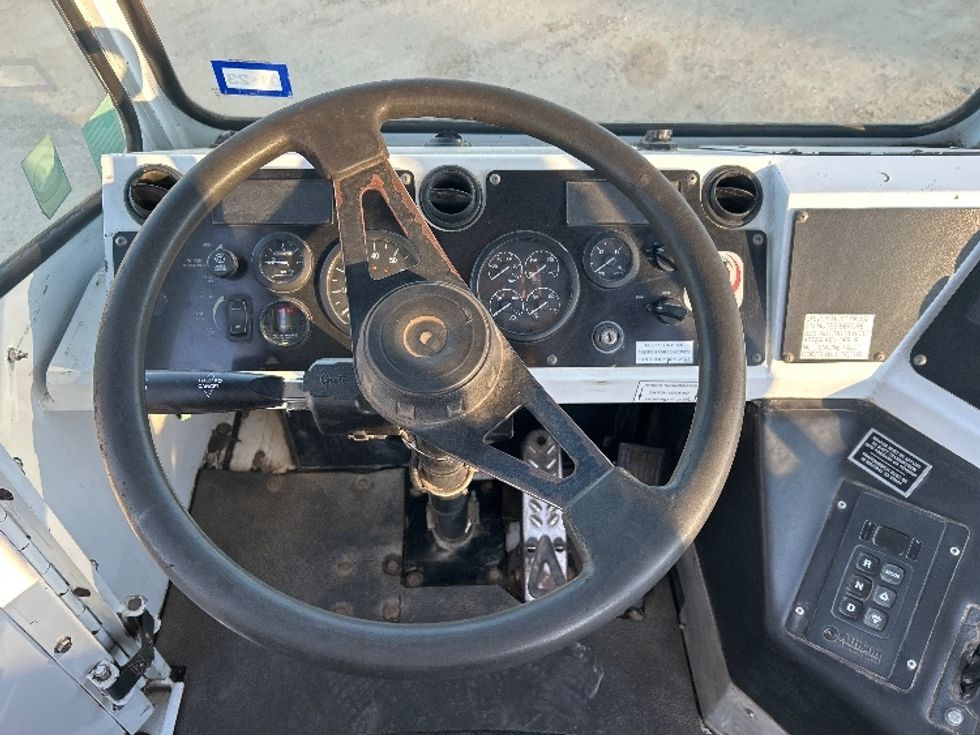 Yard Truck-Heavy Duty Tractors-Capacity Of Texas-2018-SABRE5-Hattiesburg-MS-23,255\n\t\tmiles-$ 60,250 - Image 11