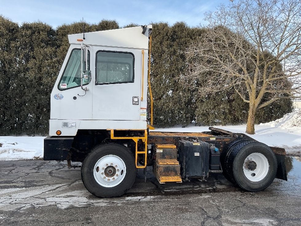 Yard Truck-Heavy Duty Tractors-Capacity Of Texas-2018-SABRE5-La Porte-IN-27,500\n\t\tmiles-$ 48,500 - Image 4