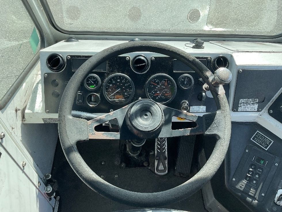 Yard Truck-Heavy Duty Tractors-Capacity Of Texas-2018-SABRE5-Lakeland-FL-30,347\n\t\tmiles-$ 59,750 - Image 11