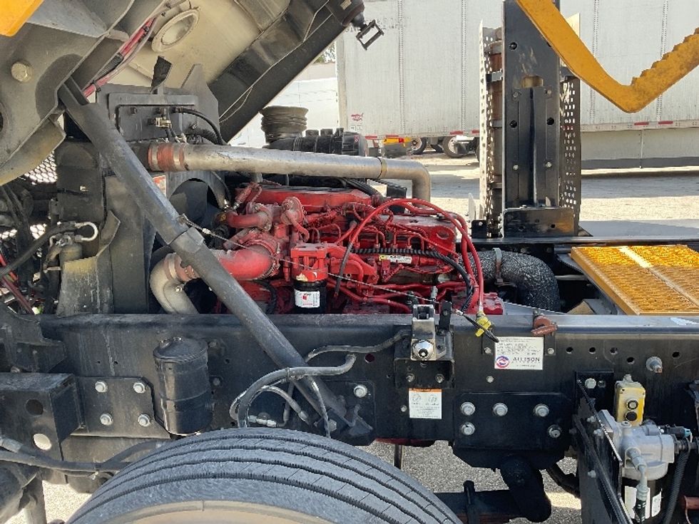 Yard Truck-Heavy Duty Tractors-Capacity Of Texas-2018-SABRE5-Lakeland-FL-30,347\n\t\tmiles-$ 59,750 - Image 14