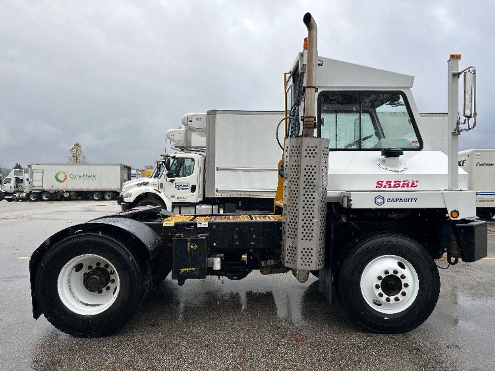 Yard Truck-Heavy Duty Tractors-Capacity Of Texas-2018-TJ5000-Delta-BC-500,099\n\t\tkm-$ 61,750 - Image 8