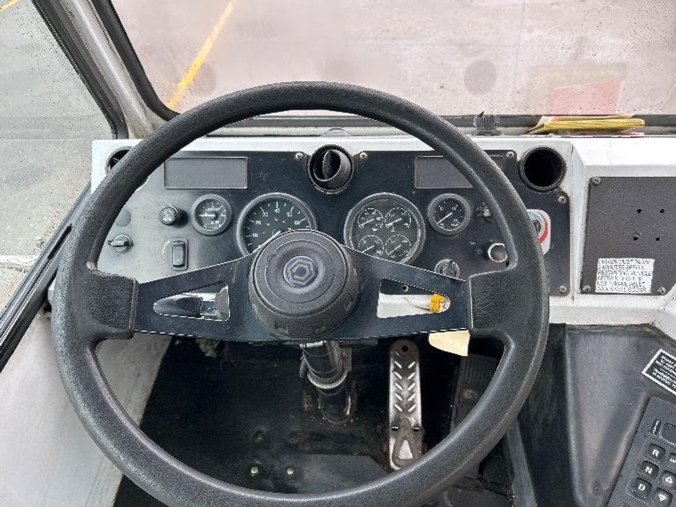 Yard Truck-Heavy Duty Tractors-Capacity Of Texas-2018-TJ5000-Delta-BC-500,099\n\t\tkm-$ 61,750 - Image 9