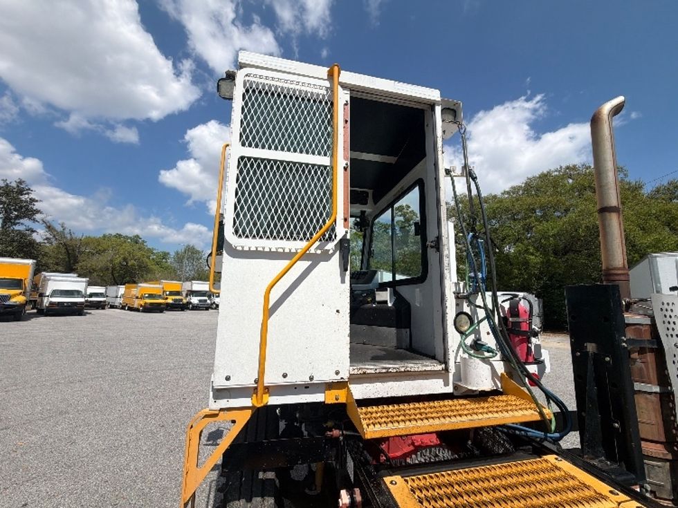 Yard Truck-Heavy Duty Tractors-Capacity Of Texas-2018-TJ5000-Pensacola-FL-42,684\n\t\tmiles-$ 58,500 - Image 12