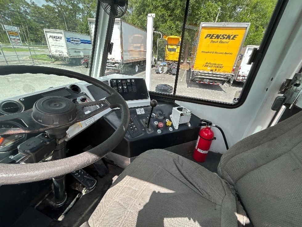 Yard Truck-Heavy Duty Tractors-Capacity Of Texas-2018-TJ5000-Tallahassee-FL-234,218\n\t\tmiles-$ 60,500 - Image 12