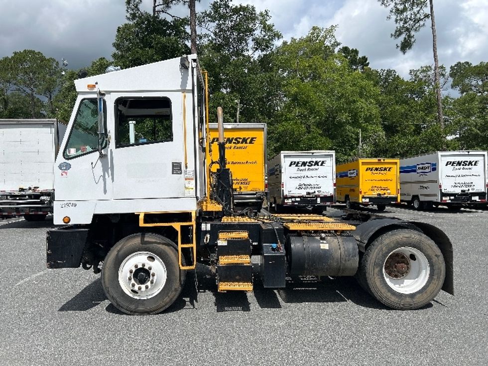 Yard Truck-Heavy Duty Tractors-Capacity Of Texas-2018-TJ5000-Tallahassee-FL-234,218\n\t\tmiles-$ 60,500 - Image 4