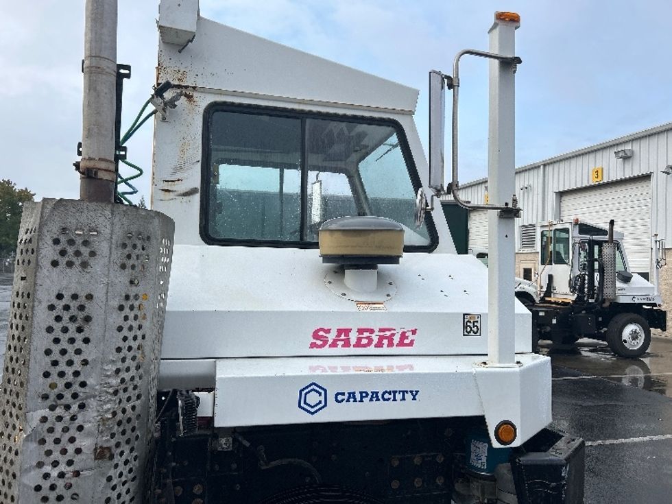 Yard Truck-Heavy Duty Tractors-Capacity Of Texas-2019-SABRE5-Ceres-CA-11,268\n\t\tmiles-$ 71,750 - Image 12