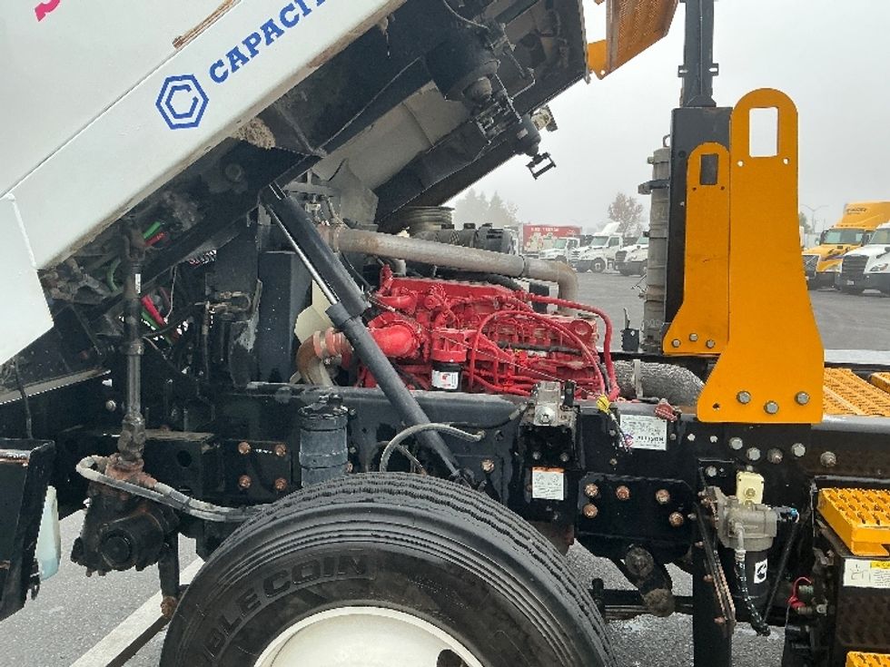 Yard Truck-Heavy Duty Tractors-Capacity Of Texas-2019-SABRE5-Ceres-CA-11,268\n\t\tmiles-$ 71,750 - Image 15