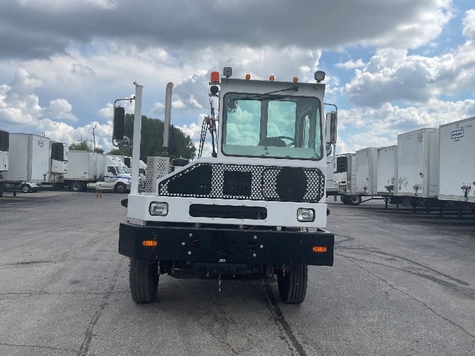 Yard Truck-Heavy Duty Tractors-Capacity Of Texas-2019-SABRE5-Kansas City-MO-11,342\n\t\tmiles-$ 70,250 - Image 2