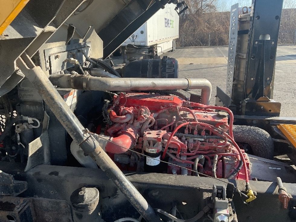 Yard Truck-Heavy Duty Tractors-Capacity Of Texas-2019-SABRE5-Kansas City-MO-13,470\n\t\tmiles-$ 69,000 - Image 12