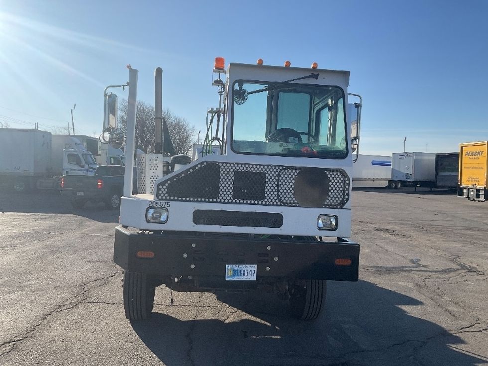 Yard Truck-Heavy Duty Tractors-Capacity Of Texas-2019-SABRE5-Kansas City-MO-13,470\n\t\tmiles-$ 69,000 - Image 2