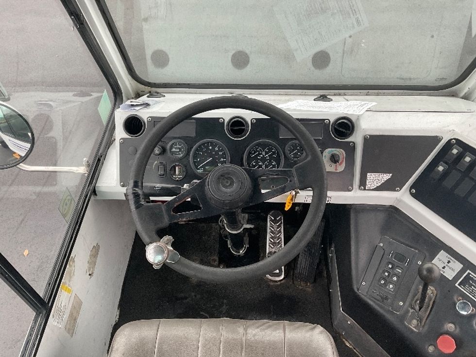 Yard Truck-Heavy Duty Tractors-Capacity Of Texas-2019-SABRE5-Macon-GA-19,518\n\t\tmiles-$ 62,750 - Image 11