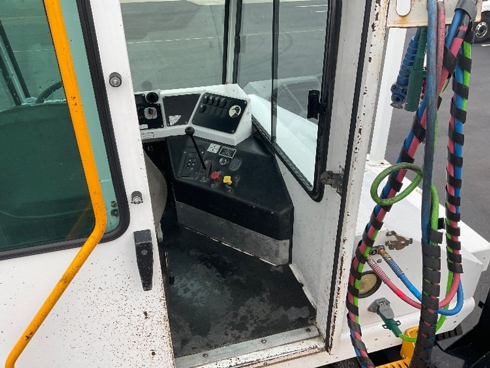 Yard Truck-Heavy Duty Tractors-Capacity Of Texas-2019-SABRE5-Macon-GA-19,518\n\t\tmiles-$ 62,750 - Image 12