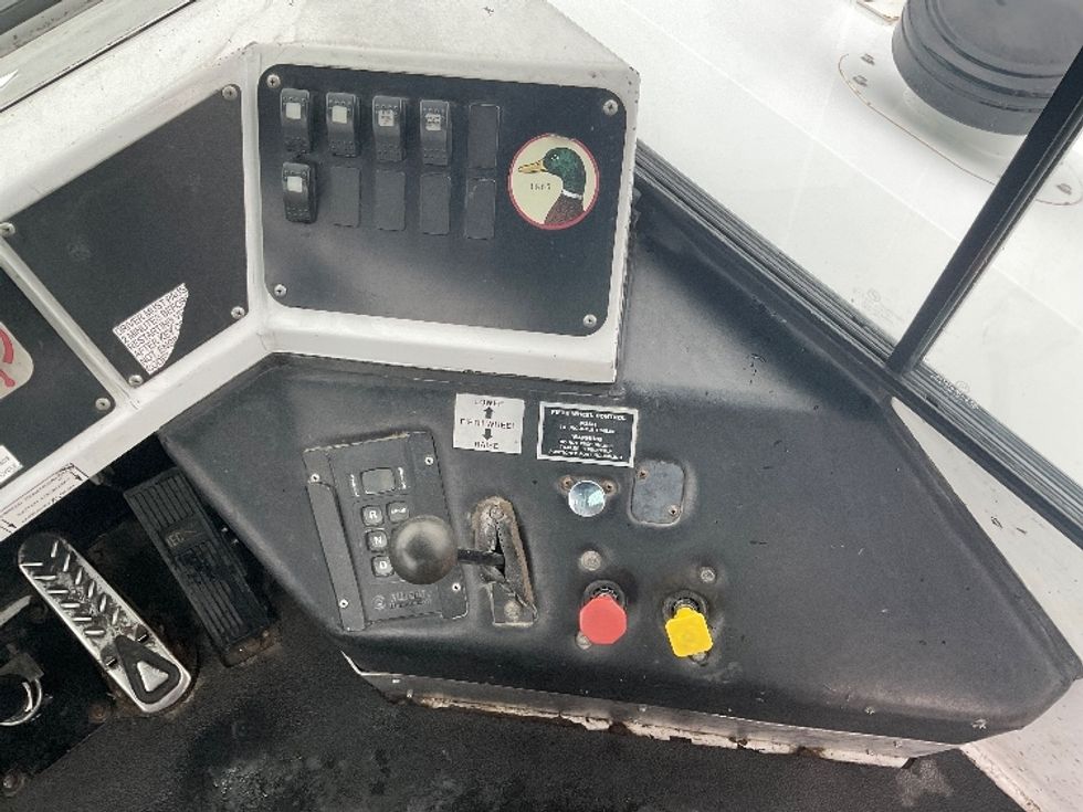 Yard Truck-Heavy Duty Tractors-Capacity Of Texas-2019-SABRE5-Macon-GA-19,518\n\t\tmiles-$ 62,750 - Image 14