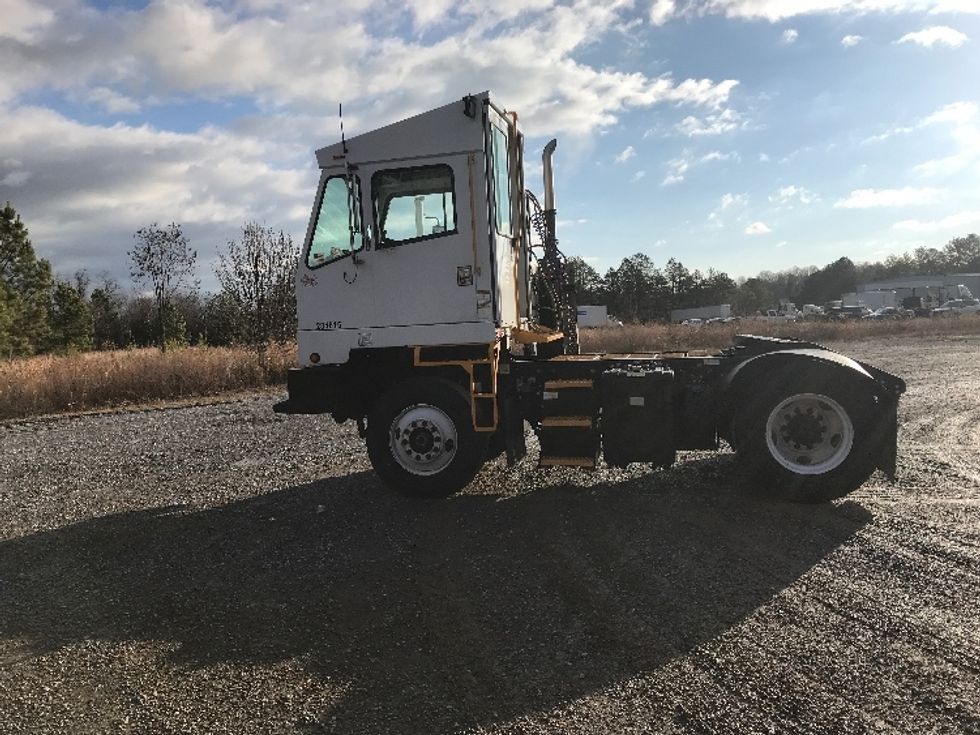 Yard Truck-Heavy Duty Tractors-Capacity Of Texas-2019-SABRE5-Morristown-TN-23,258\n\t\tmiles-$ 68,750 - Image 4