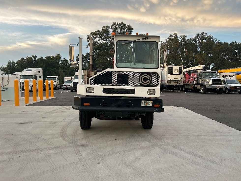 Yard Truck-Heavy Duty Tractors-Capacity Of Texas-2019-SABRE5-Orlando-FL-122,761\n\t\tmiles-$ 66,500 - Image 2