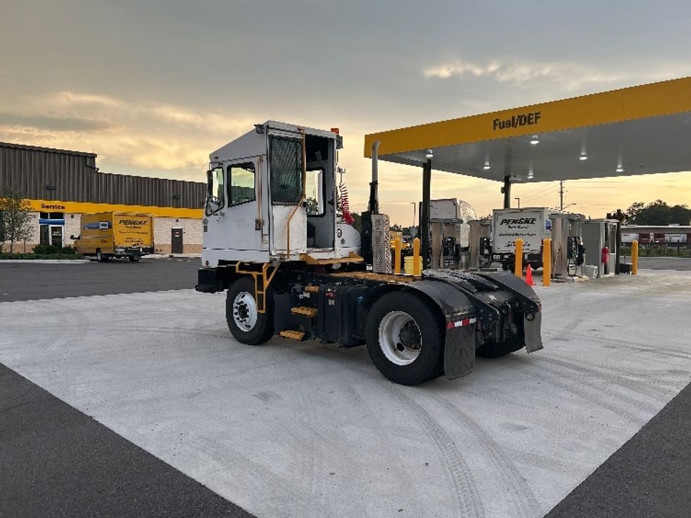 Yard Truck-Heavy Duty Tractors-Capacity Of Texas-2019-SABRE5-Orlando-FL-122,761\n\t\tmiles-$ 66,500 - Image 5