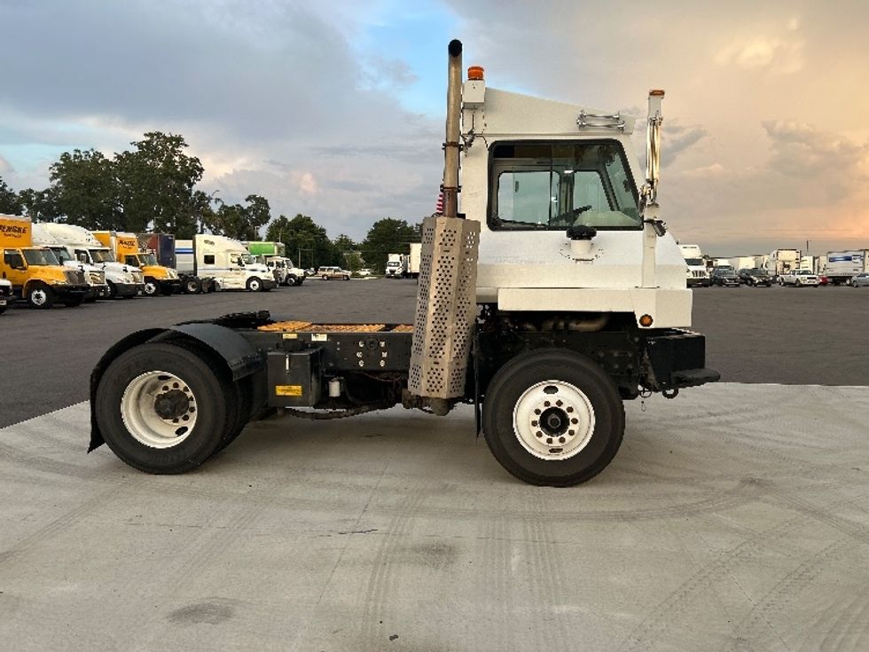 Yard Truck-Heavy Duty Tractors-Capacity Of Texas-2019-SABRE5-Orlando-FL-122,761\n\t\tmiles-$ 66,500 - Image 8