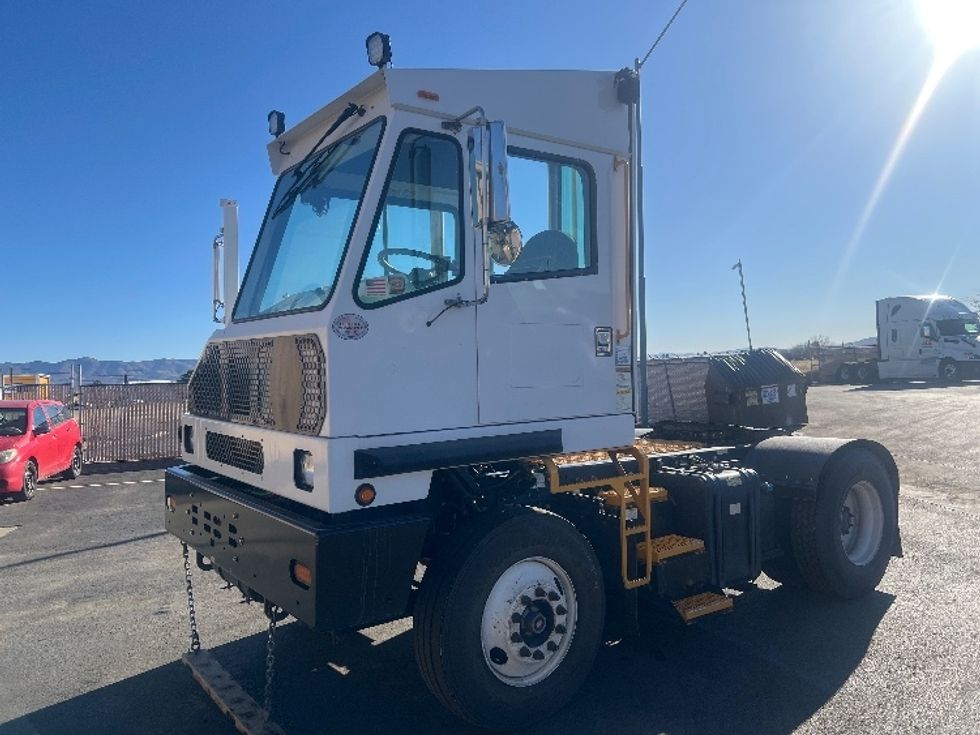 Yard Truck-Heavy Duty Tractors-Capacity Of Texas-2019-SABRE5-Phoenix-AZ-26,943\n\t\tmiles-$ 65,750 - Image 3