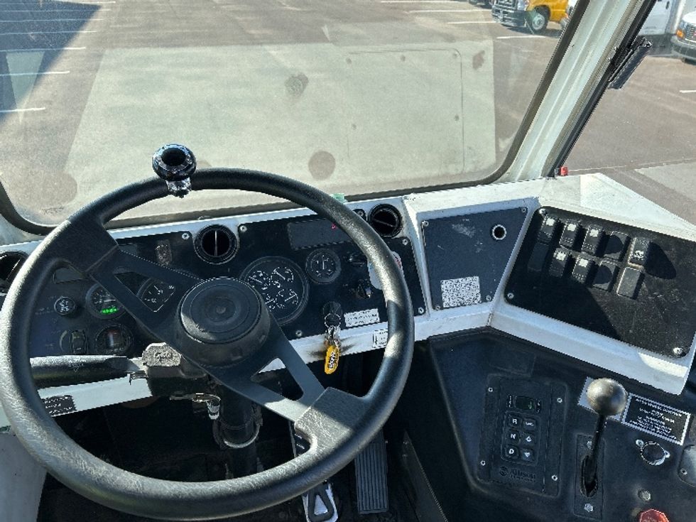 Yard Truck-Heavy Duty Tractors-Capacity Of Texas-2019-SABRE5-Phoenix-AZ-39,412\n\t\tmiles-$ 66,000 - Image 11