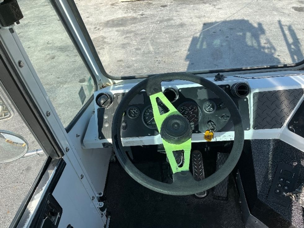 Yard Truck-Heavy Duty Tractors-Capacity Of Texas-2019-SABRE5-Riviera Beach-FL-38,249\n\t\tmiles-$ 64,500 - Image 11