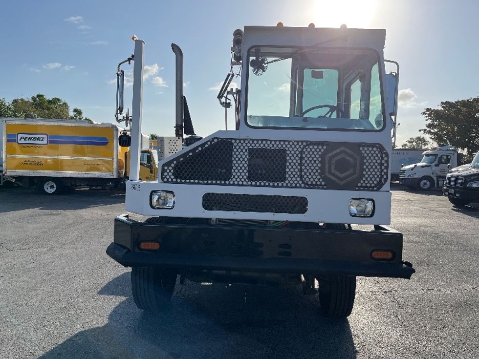 Yard Truck-Heavy Duty Tractors-Capacity Of Texas-2019-SABRE5-Riviera Beach-FL-38,249\n\t\tmiles-$ 64,500 - Image 2