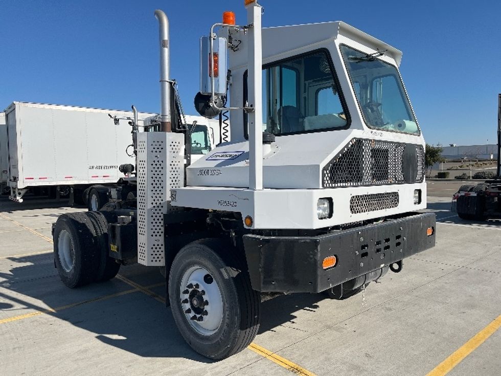Yard Truck-Heavy Duty Tractors-Capacity Of Texas-2019-SABRE5-West Sacramento-CA-34,169\n\t\tmiles-$ 72,500 - Image 1