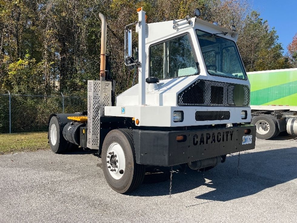 Yard Truck-Heavy Duty Tractors-Capacity Of Texas-2019-TJ5000-Gadsden-AL-29,728\n\t\tmiles-$ 60,750 - Image 1