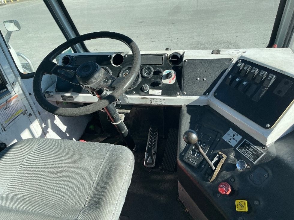 Yard Truck-Heavy Duty Tractors-Capacity Of Texas-2019-TJ5000-Gadsden-AL-29,728\n\t\tmiles-$ 60,750 - Image 14