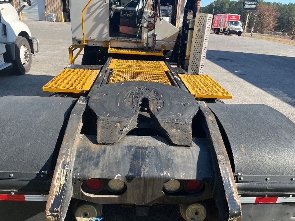 Yard Truck-Heavy Duty Tractors-Capacity Of Texas-2019-TJ5000-Gadsden-AL-29,728\n\t\tmiles-$ 60,750 - Image 6