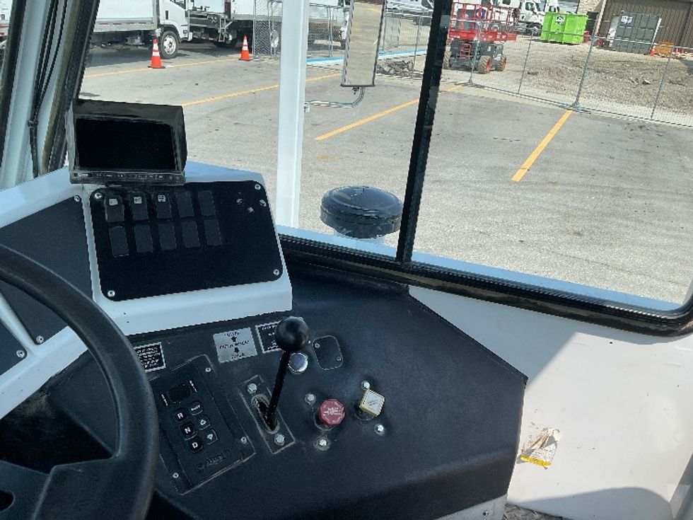 Yard Truck-Heavy Duty Tractors-Capacity Of Texas-2019-TJ5000-Indianapolis-IN-55,943\n\t\tmiles-$ 67,500 - Image 12