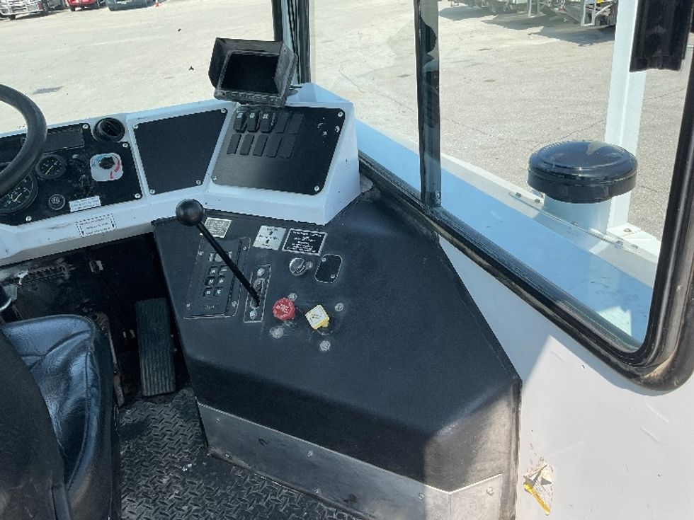 Yard Truck-Heavy Duty Tractors-Capacity Of Texas-2019-TJ5000-Indianapolis-IN-55,943\n\t\tmiles-$ 67,500 - Image 13