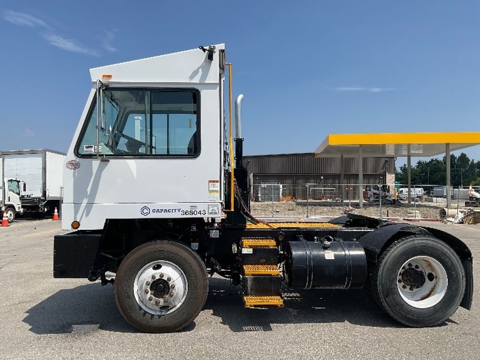 Yard Truck-Heavy Duty Tractors-Capacity Of Texas-2019-TJ5000-Indianapolis-IN-55,943\n\t\tmiles-$ 67,500 - Image 4
