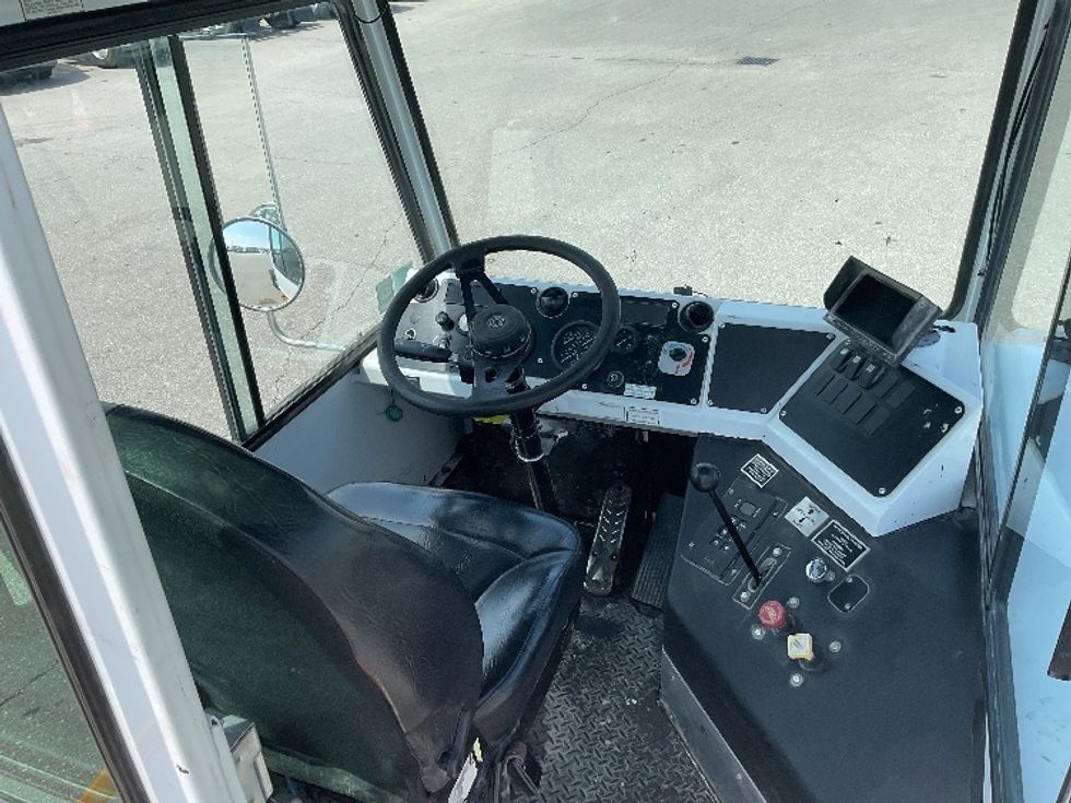 Yard Truck-Heavy Duty Tractors-Capacity Of Texas-2019-TJ5000-Indianapolis-IN-55,943\n\t\tmiles-$ 67,500 - Image 9
