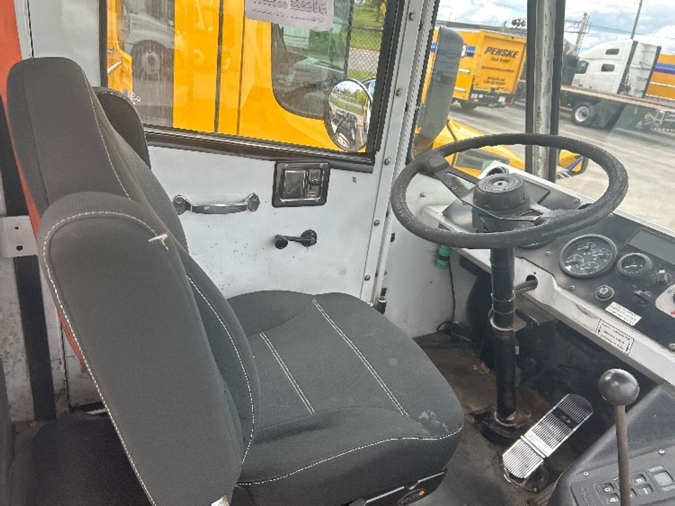 Yard Truck-Heavy Duty Tractors-Capacity Of Texas-2019-TJ5000-Kentwood-MI-9,223\n\t\tmiles-$ 60,500 - Image 11