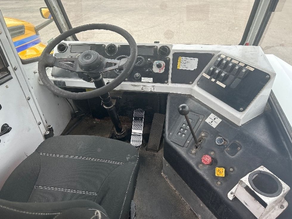 Yard Truck-Heavy Duty Tractors-Capacity Of Texas-2019-TJ5000-Kentwood-MI-9,223\n\t\tmiles-$ 60,500 - Image 12